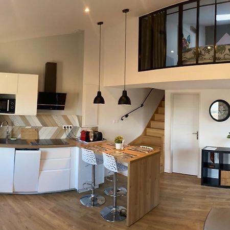 Spacieux Duplex, Vue Mer Et Belle Terrasse Ιέρ Εξωτερικό φωτογραφία