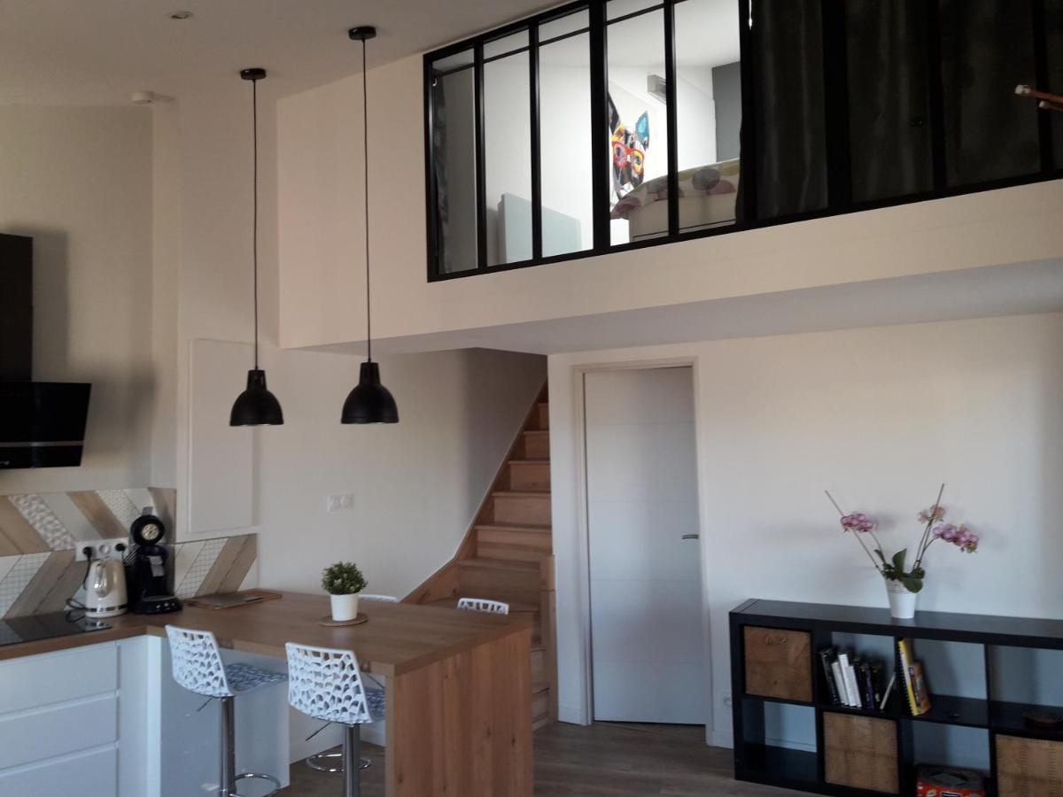 Spacieux Duplex, Vue Mer Et Belle Terrasse Ιέρ Εξωτερικό φωτογραφία