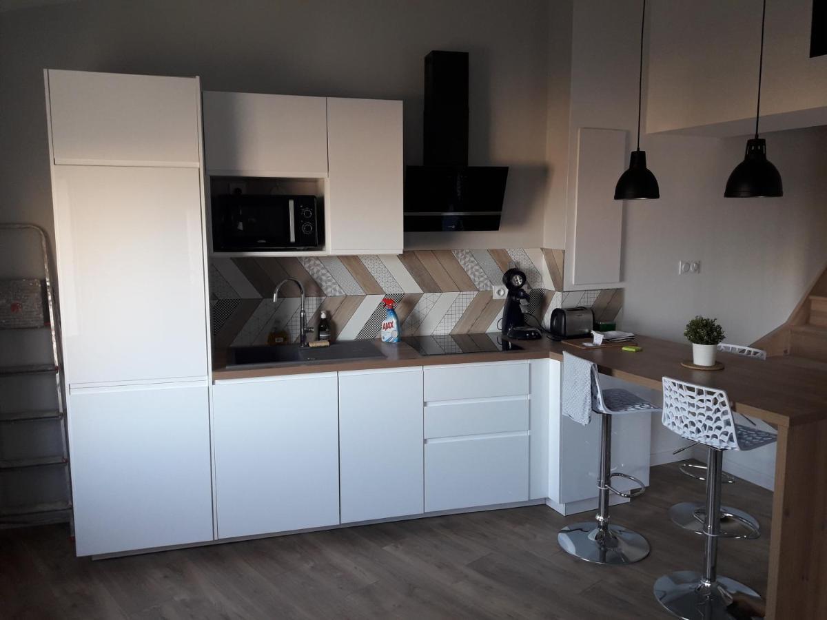 Spacieux Duplex, Vue Mer Et Belle Terrasse Ιέρ Εξωτερικό φωτογραφία